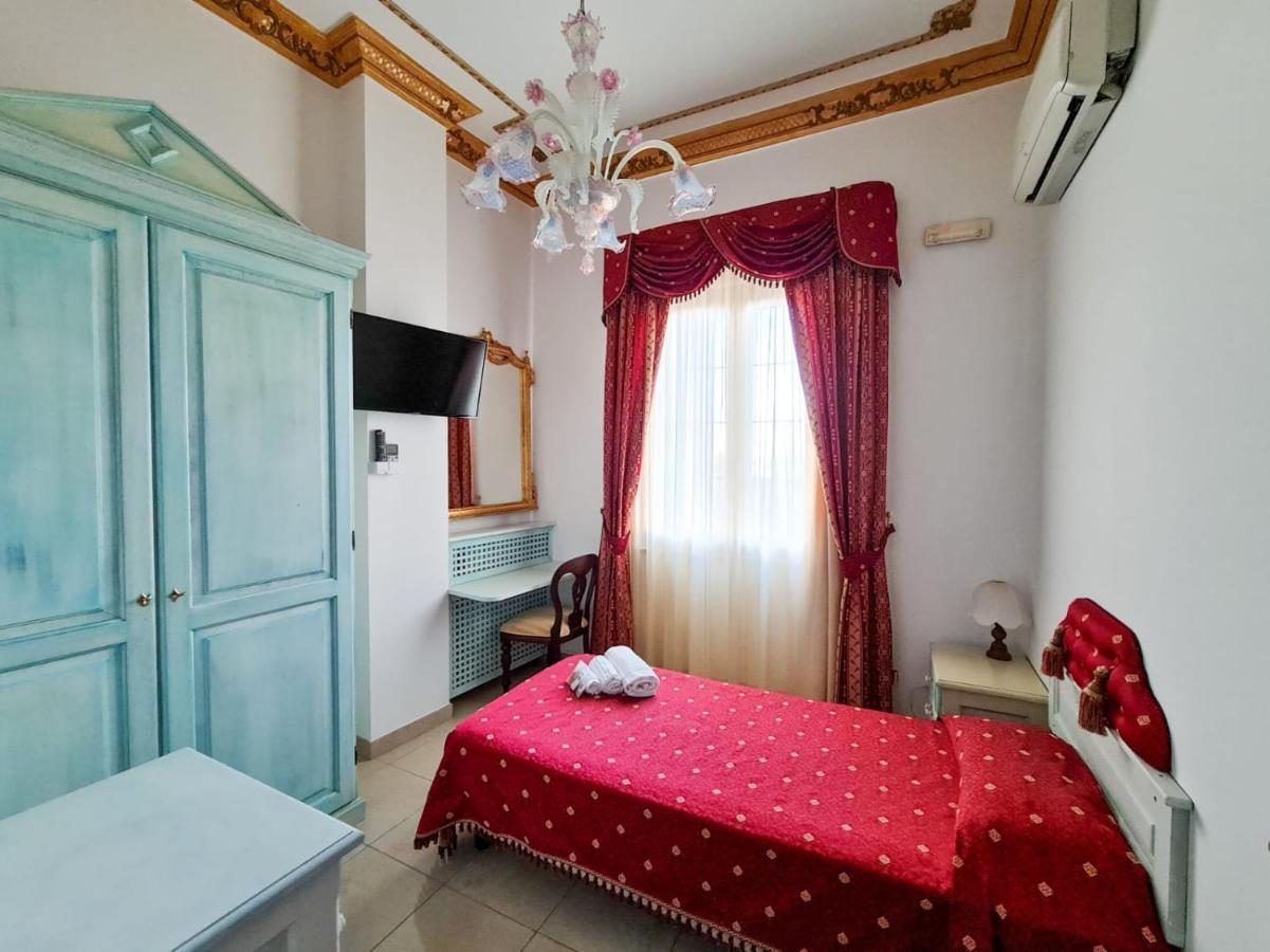 Euro Hotel إيغليزياس المظهر الخارجي الصورة