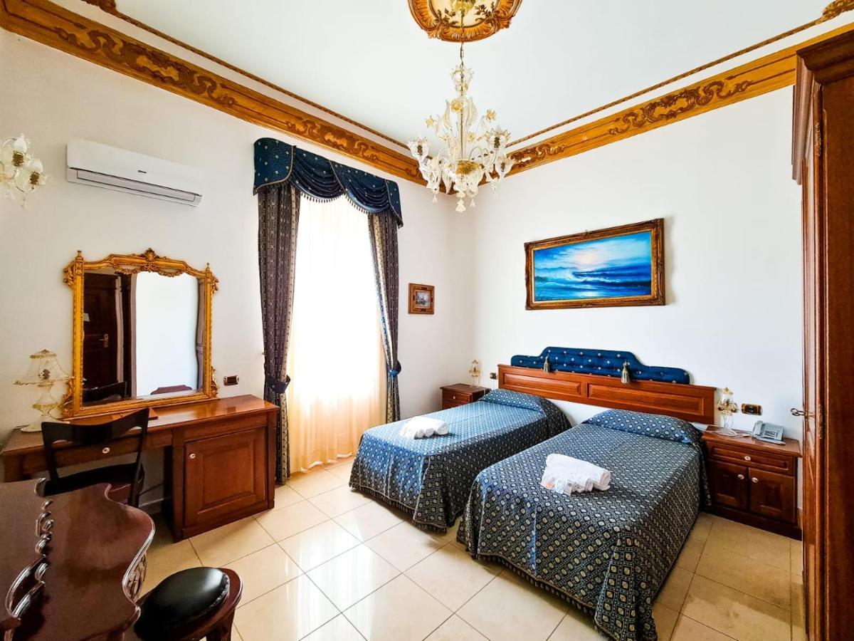 Euro Hotel إيغليزياس المظهر الخارجي الصورة