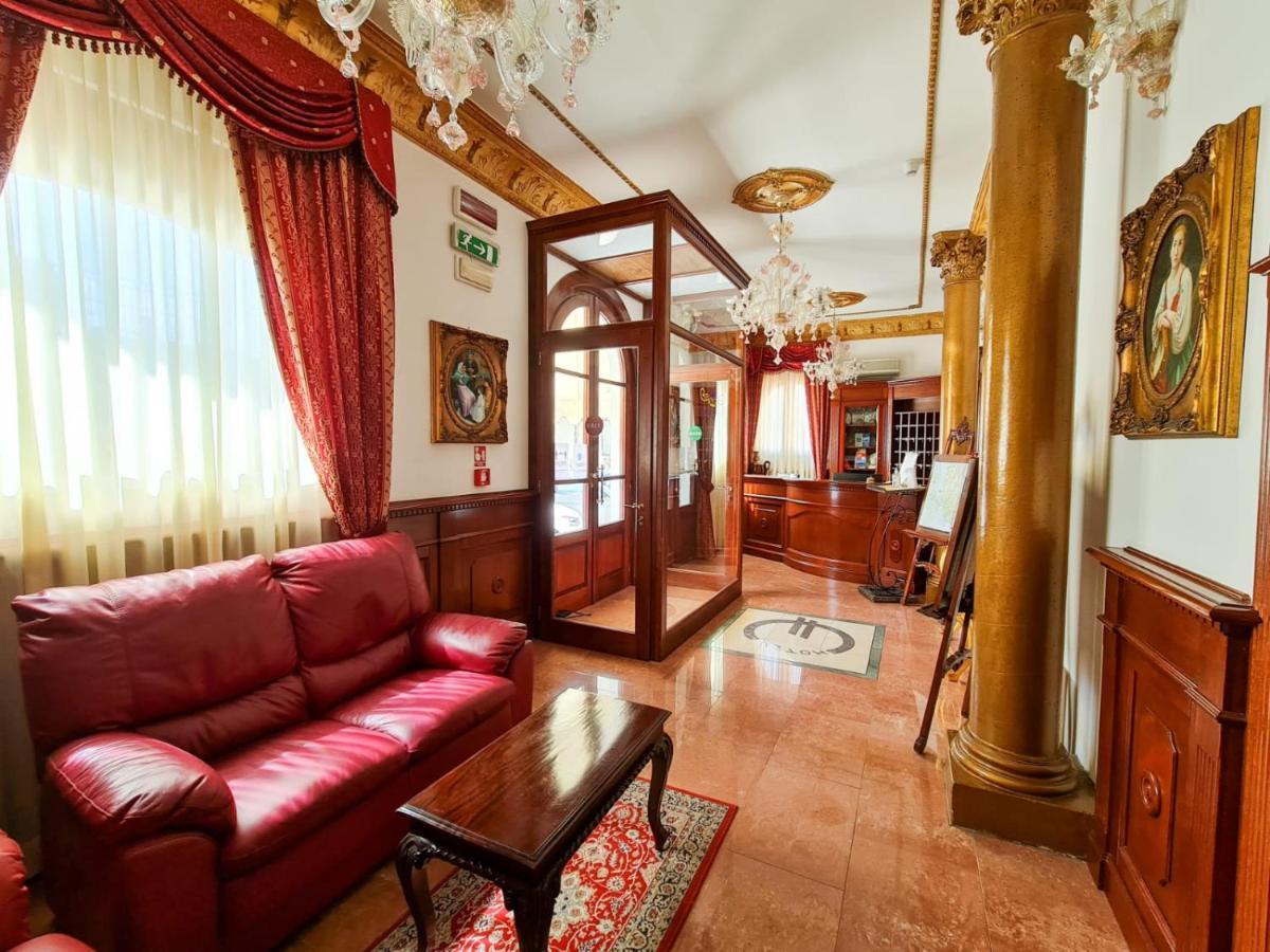 Euro Hotel إيغليزياس المظهر الخارجي الصورة