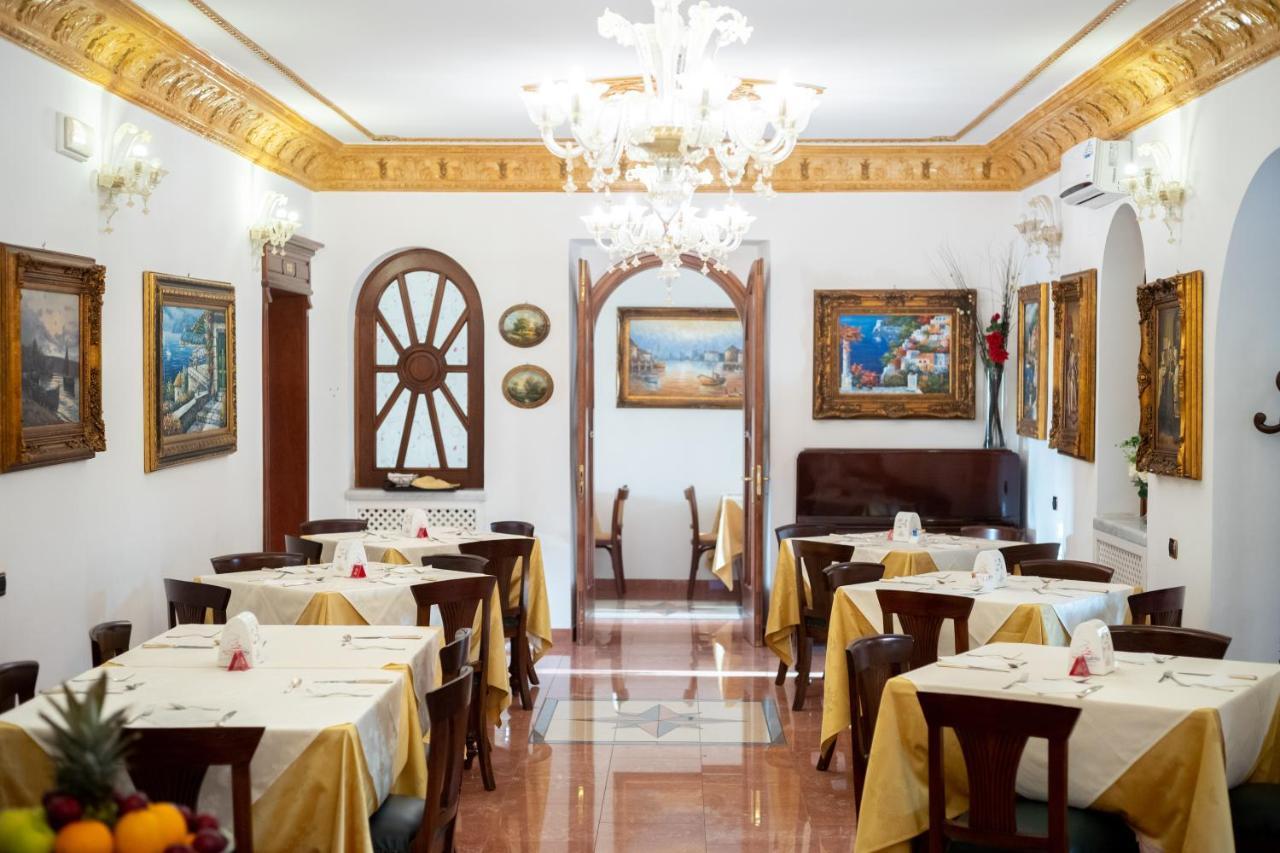 Euro Hotel إيغليزياس المظهر الخارجي الصورة