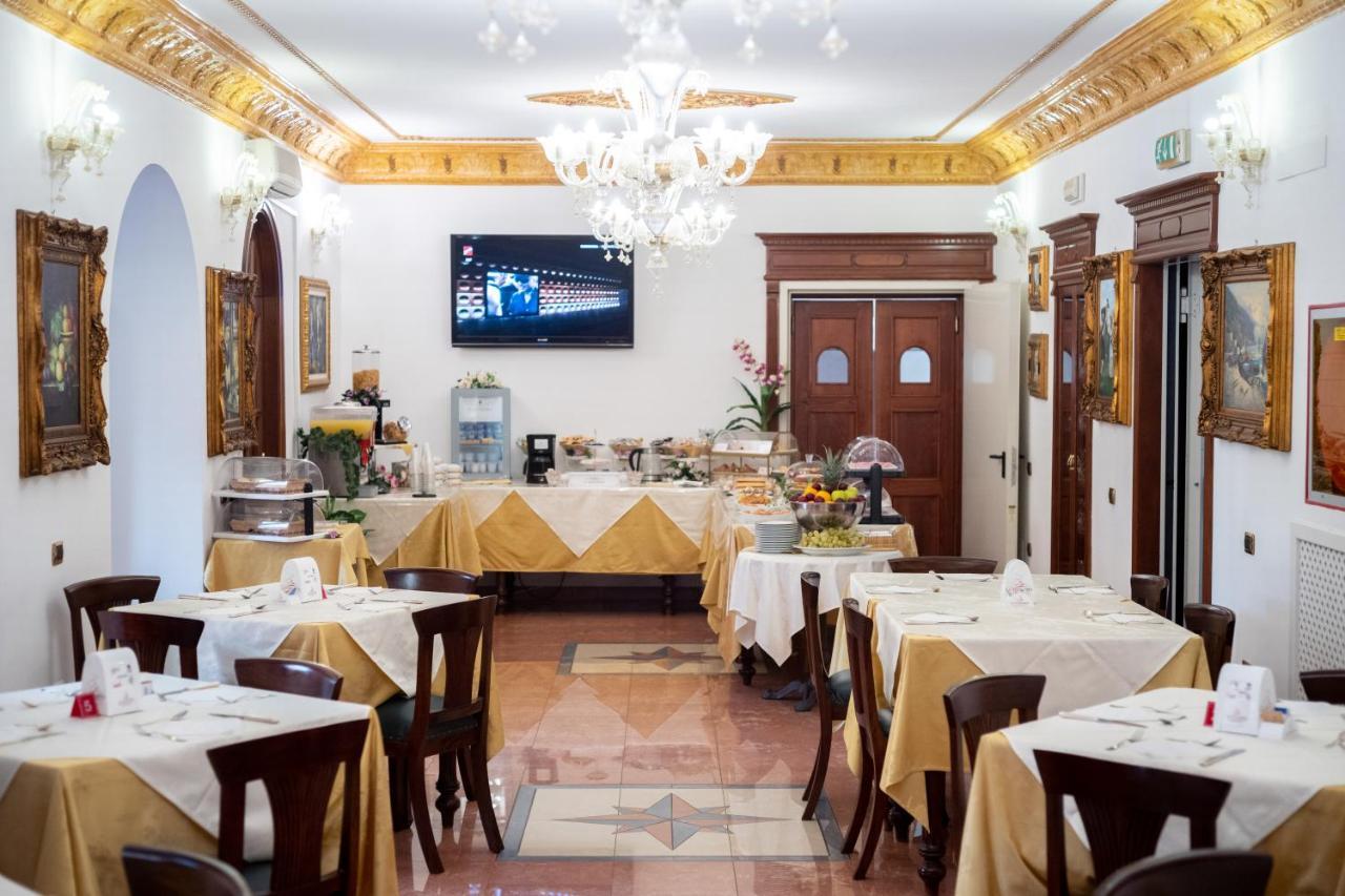 Euro Hotel إيغليزياس المظهر الخارجي الصورة